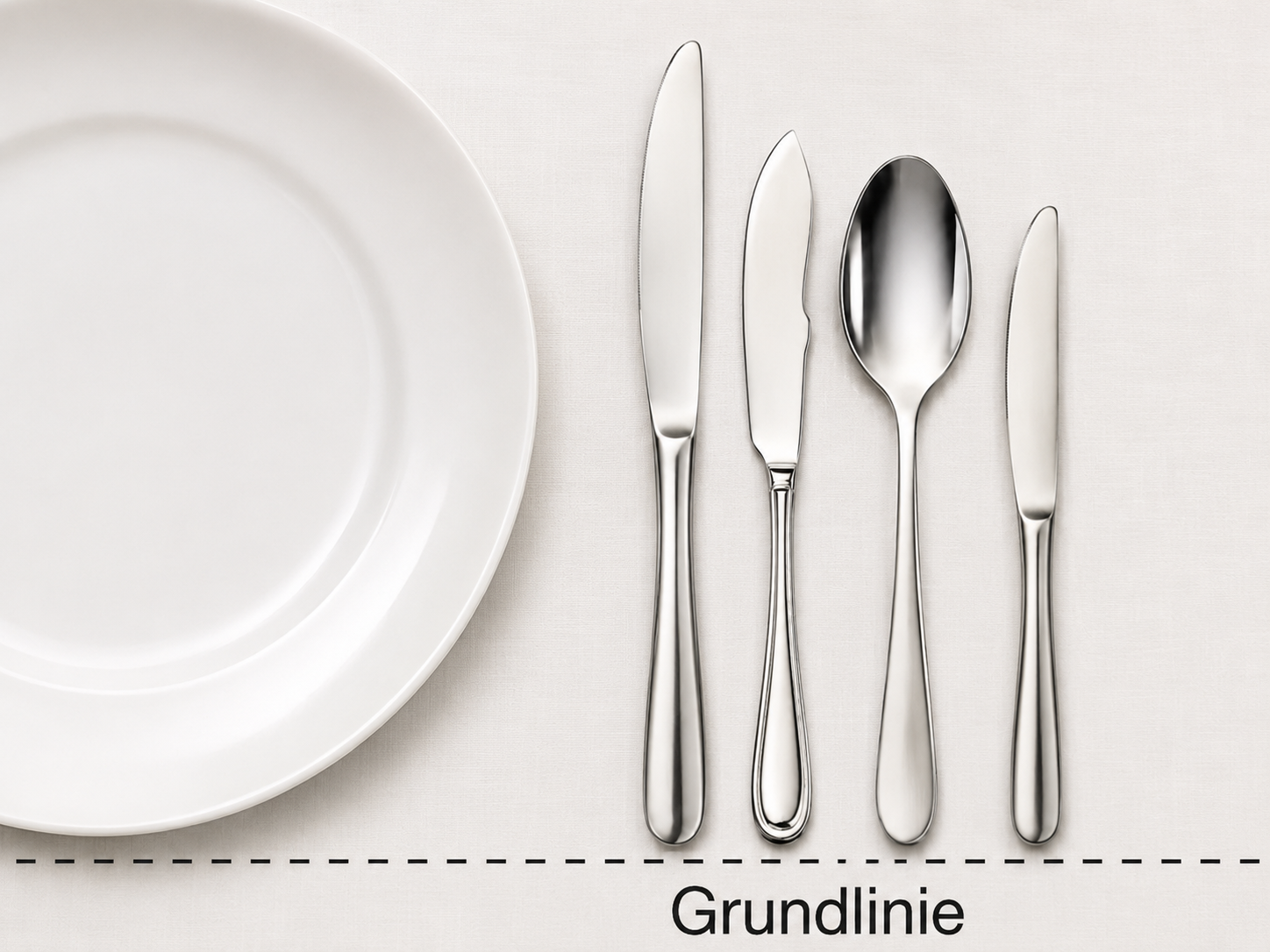 Grundlinie für Messer und Besteck auf der rechten Seite eines Restaurantgedecks